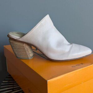 Miz Mooz Amalia Mules NWT